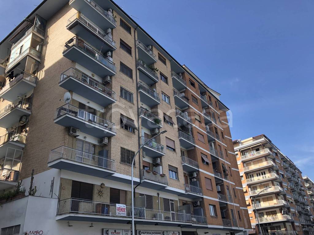 Appartamento in vendita a Roma via Livia Drusilla, 13