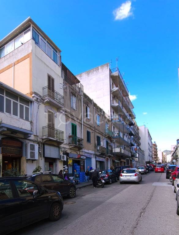 Appartamento in vendita a Messina via Palermo, 143