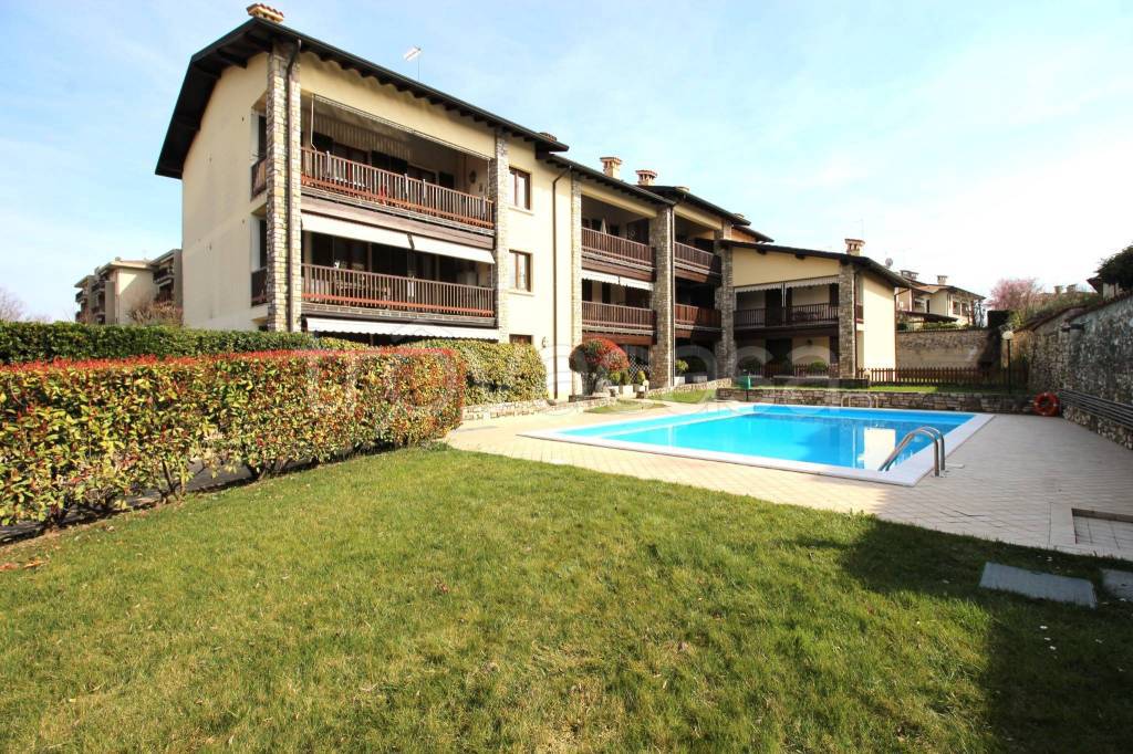 Appartamento in vendita a Desenzano del Garda via Pescala, 1