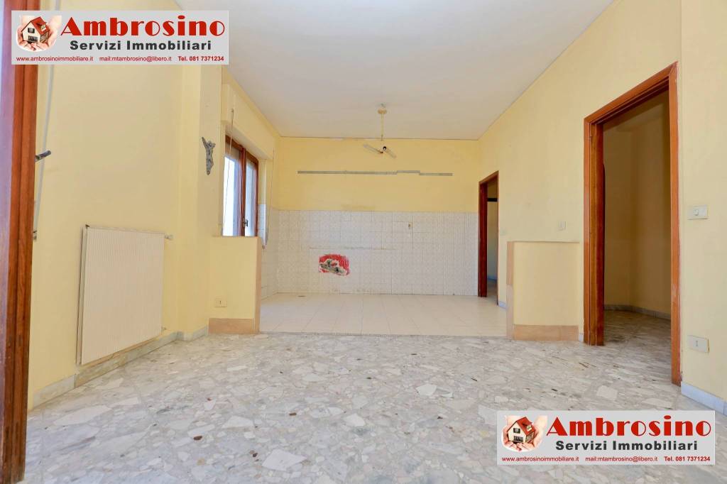 Appartamento in vendita ad Arzano via Ruoppolo