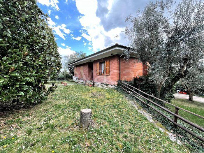 Casa Indipendente in vendita a Trecastelli via Giovanni Pascoli