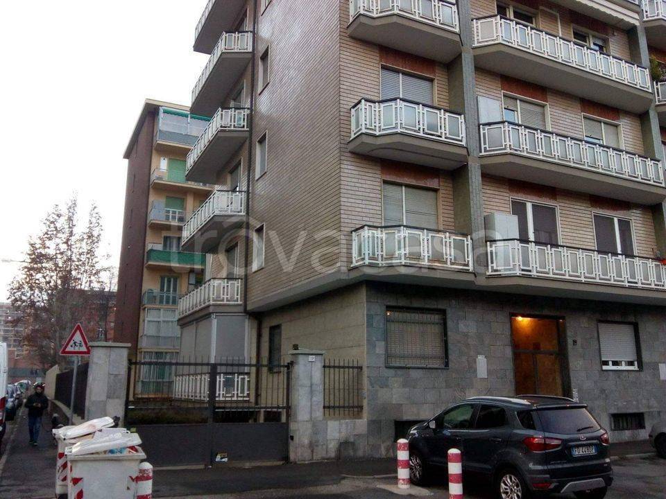 Appartamento in in vendita da privato a Collegno via Alessandro Manzoni, 19