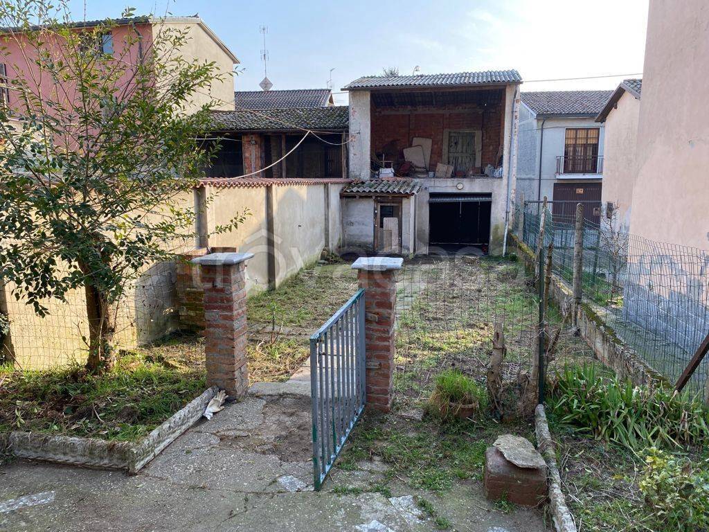 Villa a Schiera in in vendita da privato ad Arena Po via Mandelli, 25