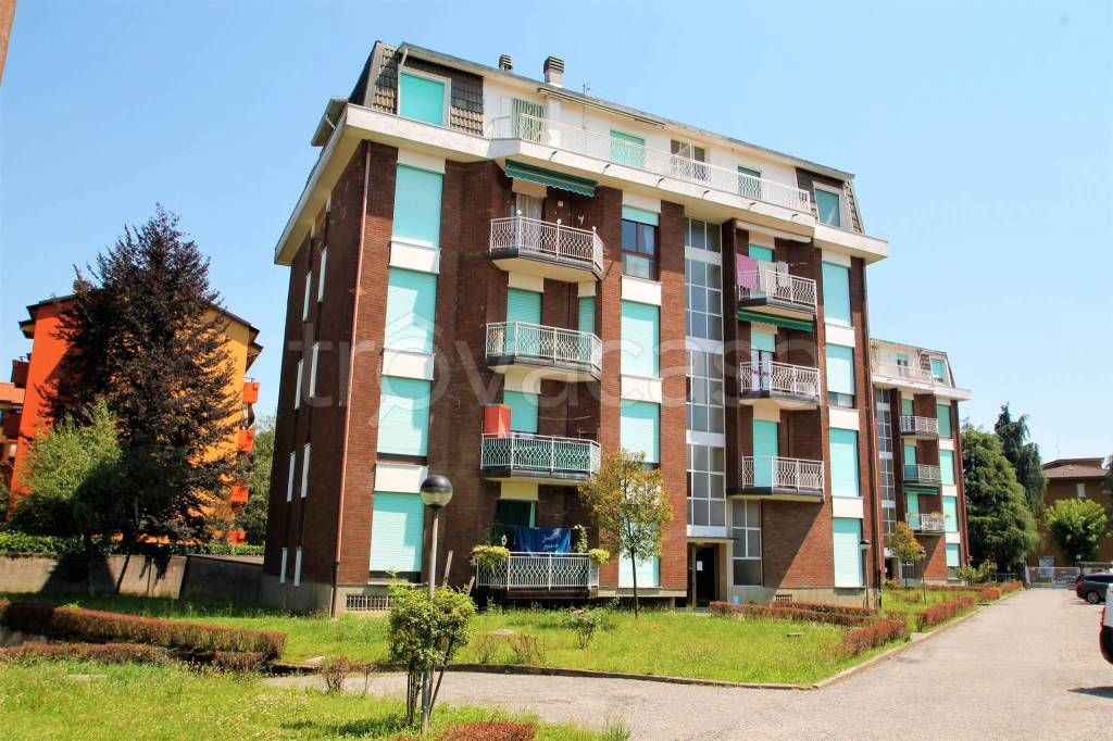 Appartamento in vendita a Cambiago via Monte Bianco