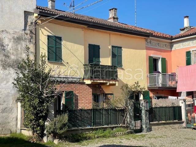 Casa Indipendente in vendita a Frugarolo piazza Sant'Anna, 8