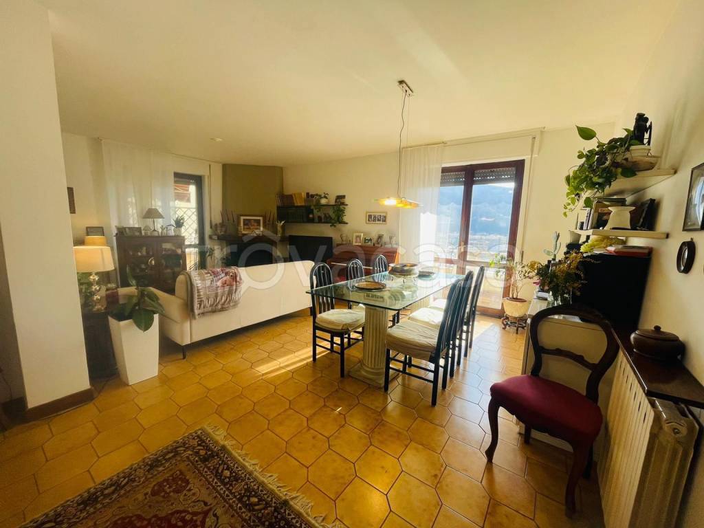 Appartamento in vendita a Como via Luigi Pirandello