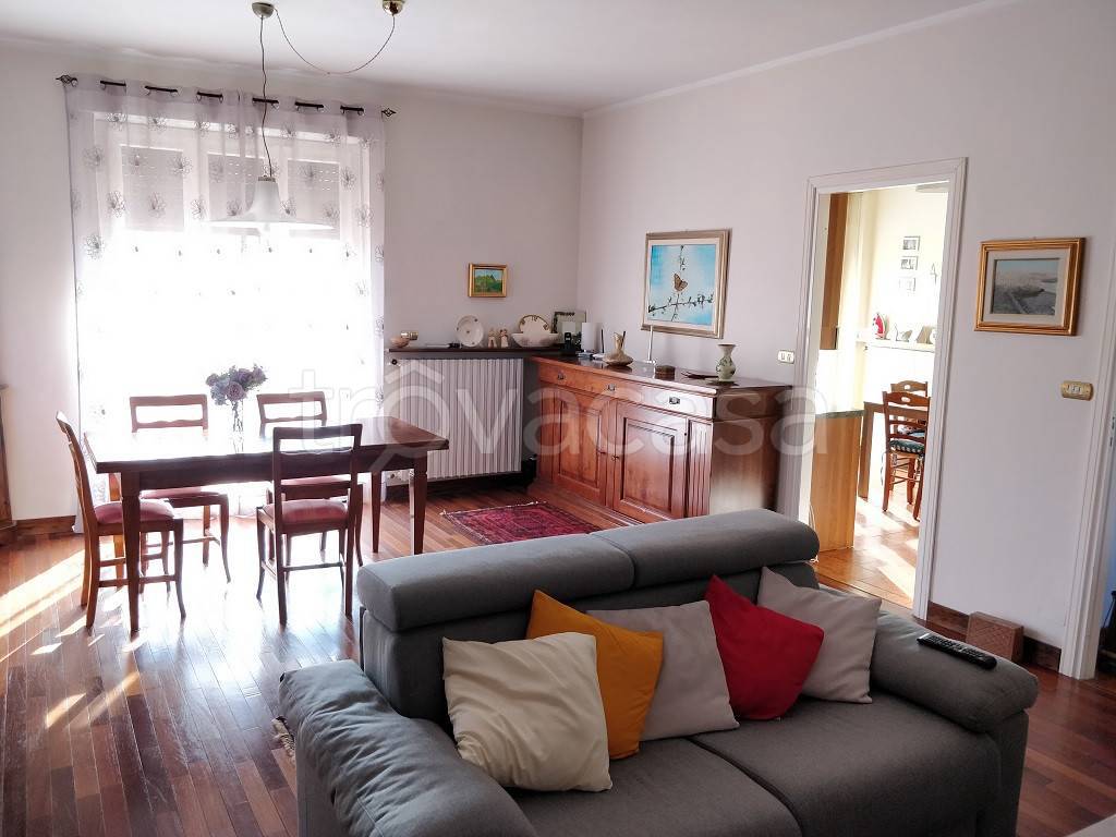 Appartamento in vendita a Cavagnolo via Cristoforo Colombo, 124