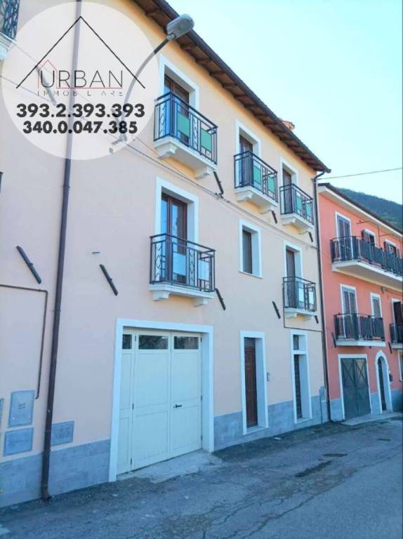 Casa Indipendente in vendita a L'Aquila via dell'Aquila, 12