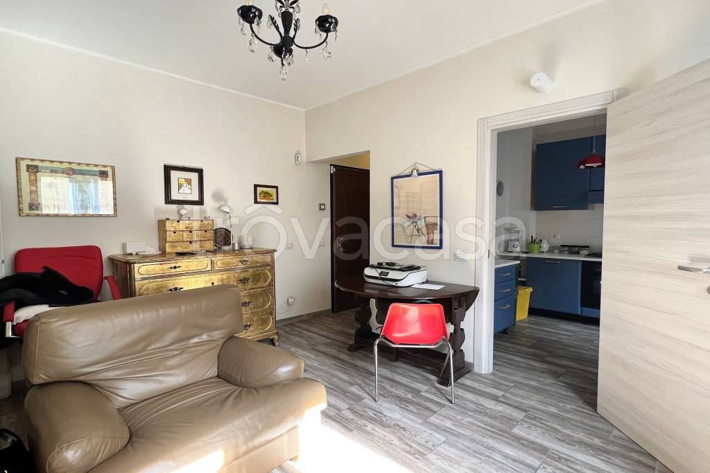 Appartamento in vendita a Casatenovo via Giuseppe Verdi, 5