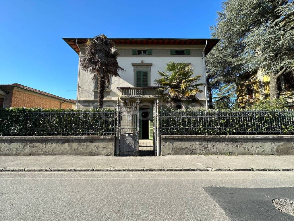 Villa in vendita a Santa Croce sull'Arno via Filippo Corridoni, 21