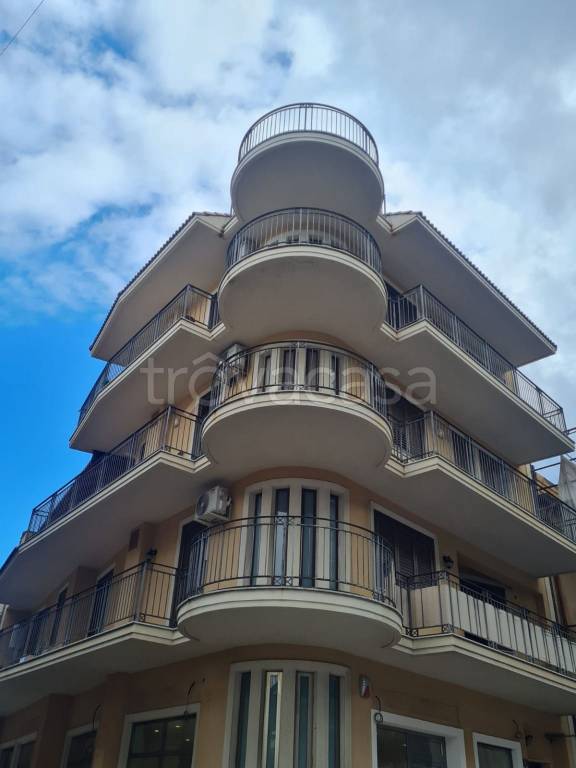 Appartamento in vendita a Villabate corso Vittorio Emanuele, 605