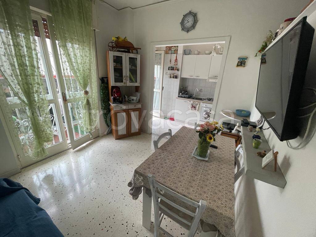 Appartamento in vendita a Napoli via Pisciarelli