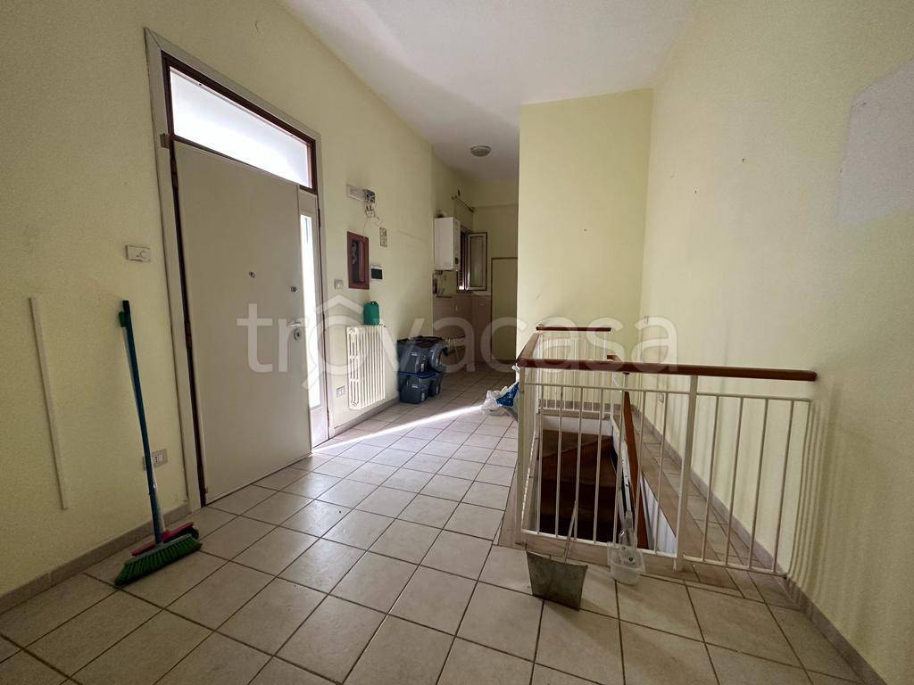 Appartamento in vendita a Modugno via Achille Grandi, 10