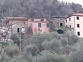 Casa indipendente in vendita a ne via nascio