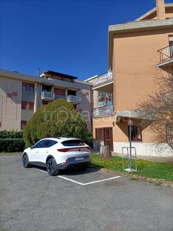 Appartamento in vendita a Roma via Anagnina, 354