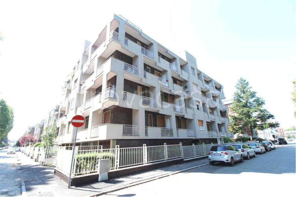Appartamento in vendita a Novara via Luigi Galvani, 13