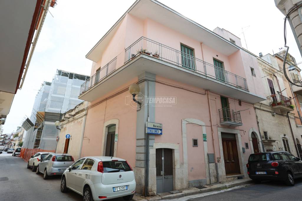 Casa Indipendente in vendita a Triggiano via Francesco Baracca 5