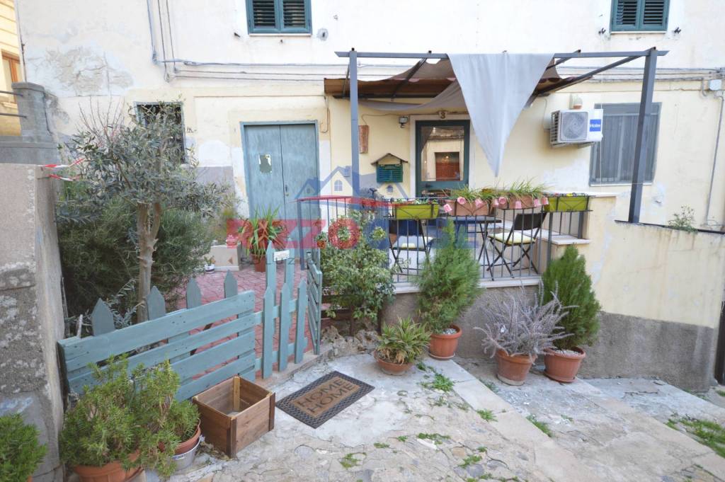 Casa Indipendente in vendita a Corigliano-Rossano via Tramonti, 3