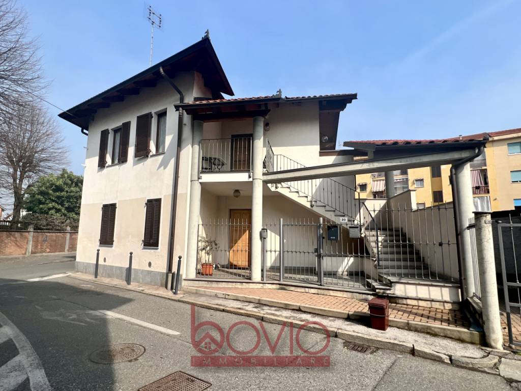 Appartamento in vendita a Settimo Torinese via Trento 20