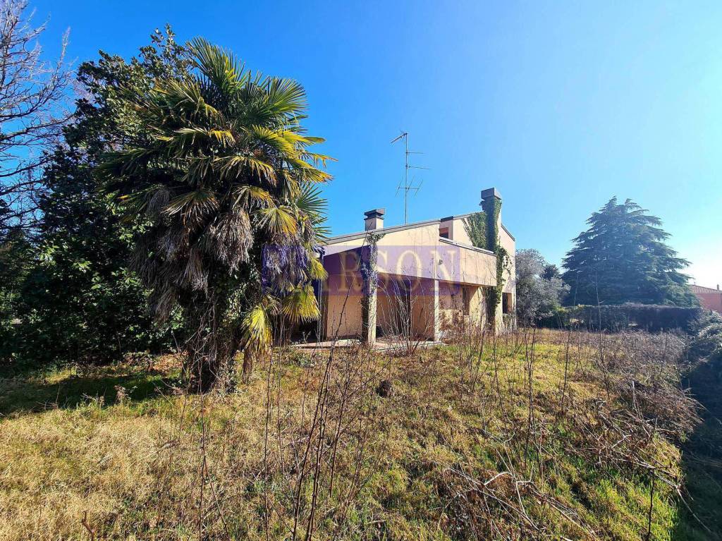 Villa in vendita a San Vittore Olona via Eugenio Montale, 36