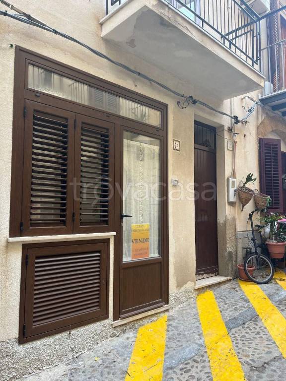 Appartamento in vendita a Cefalù via Nicola Botta, 44