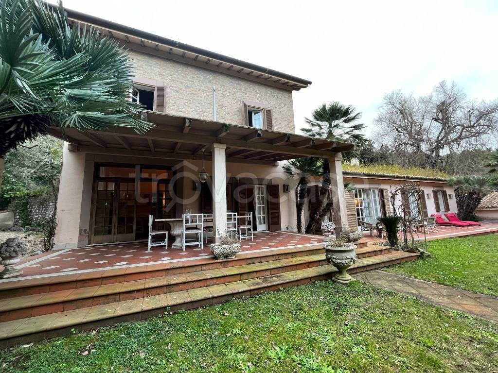 Villa in vendita a San Felice Circeo via del Faro
