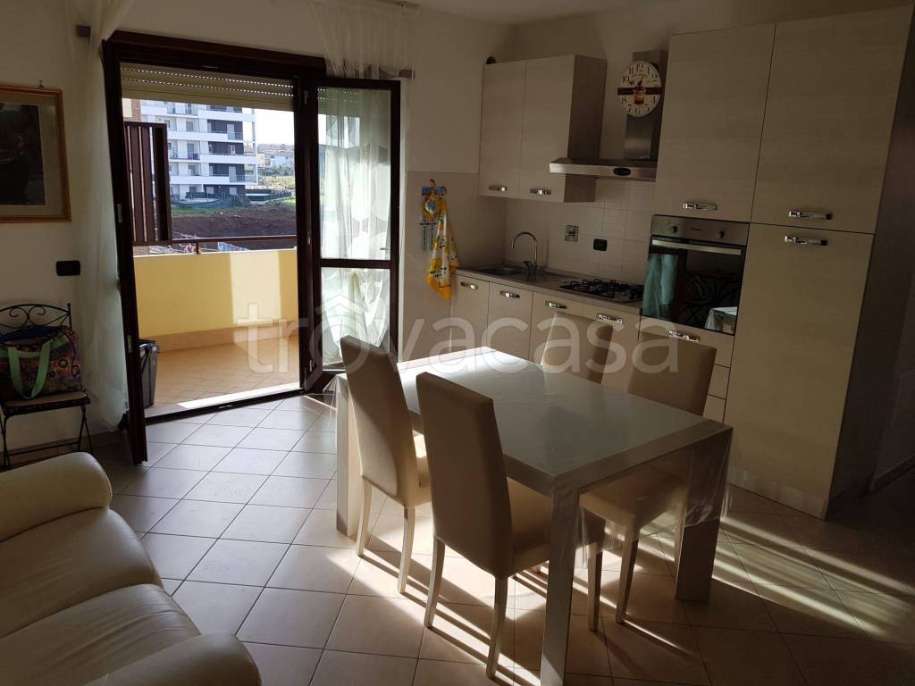 Appartamento in in vendita da privato ad Aprilia via Caltanissetta, 49