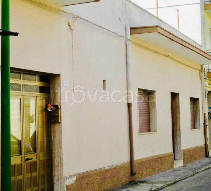 Appartamento in in vendita da privato a Latiano via Pigna, 10
