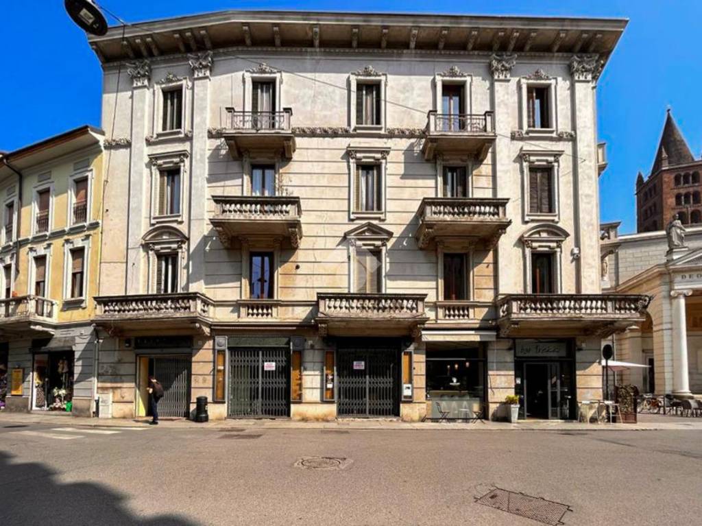 Negozio in vendita a Cremona corso Garibaldi, 131