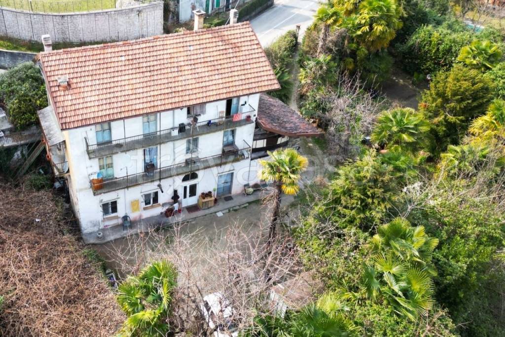 Villa Bifamiliare in vendita a Baveno
