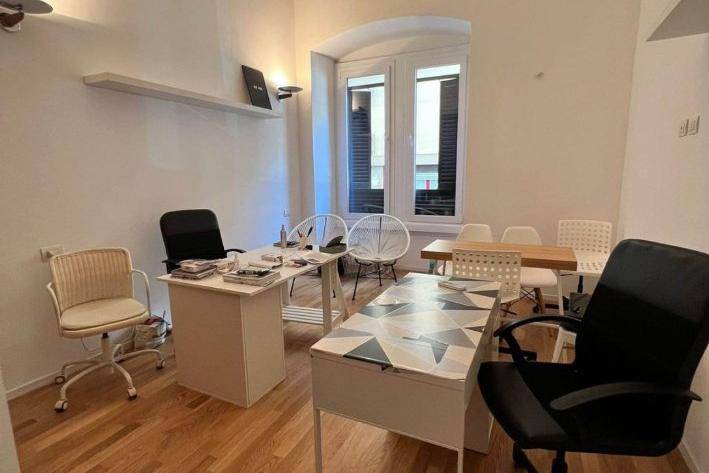 Ufficio in in affitto da privato a Bari via Cardassi, 36