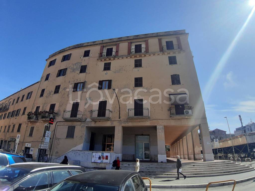 Appartamento in vendita a Tivoli piazza Giacomo Matteotti