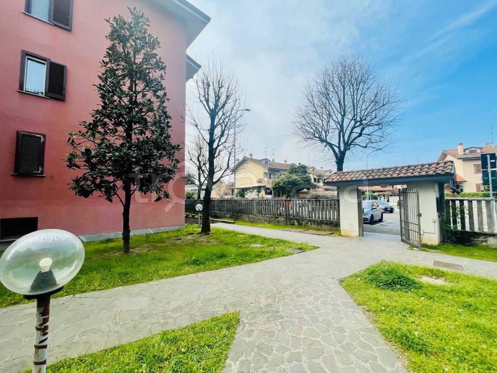 Appartamento in vendita a Zibido San Giacomo via Filippo Turati, 27