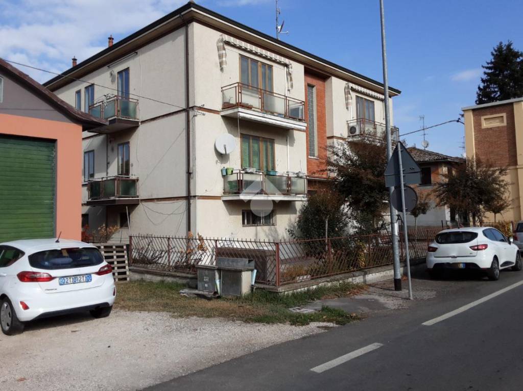 Appartamento in vendita a Molinella via Selva, 16