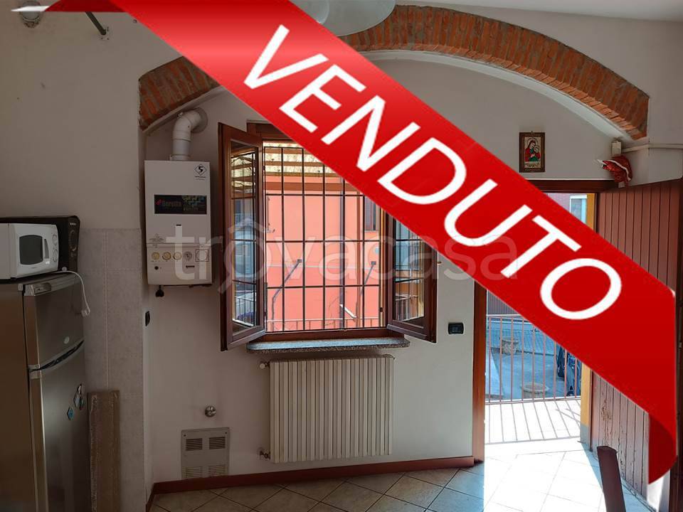 Appartamento in vendita a Lesmo via Monsignore Pasquale Morganti