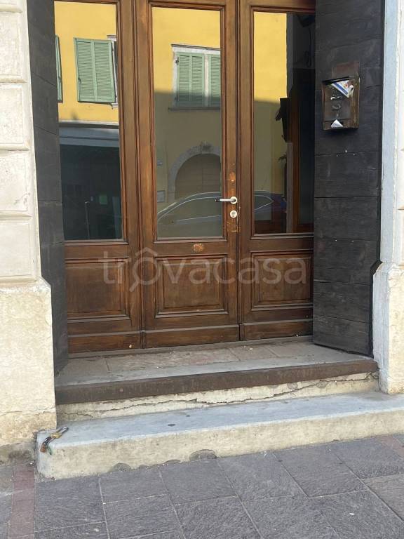 Negozio in in affitto da privato a Pergine Valsugana via Cesare Battisti, 30