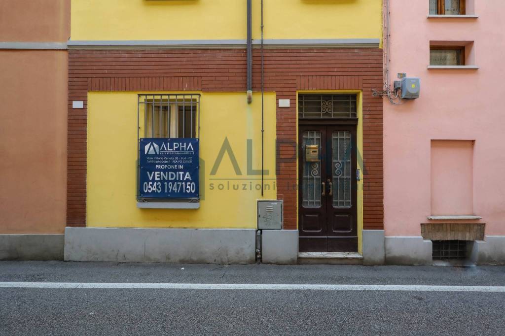 Casa Indipendente in vendita a Forlì via dei Gerolimini