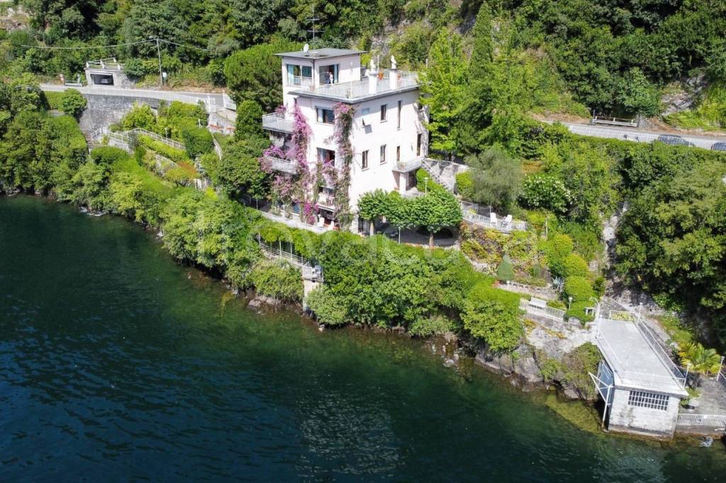 Villa in vendita ad Argegno via Spluga, 50