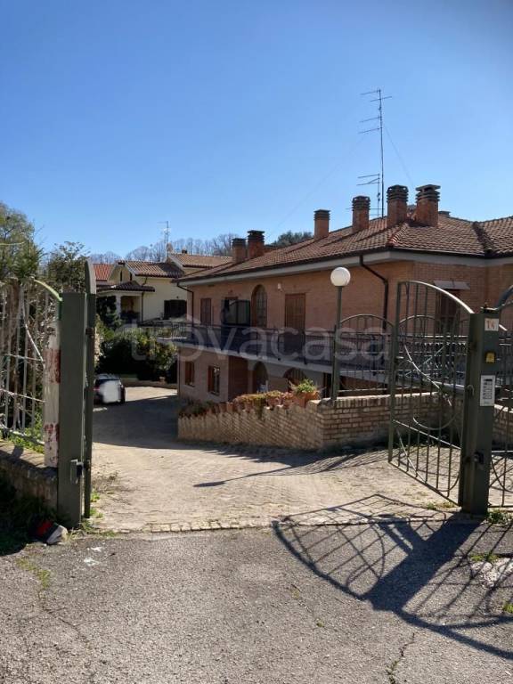 Villa Bifamiliare in in vendita da privato a Penne via Santo Spirito, 16