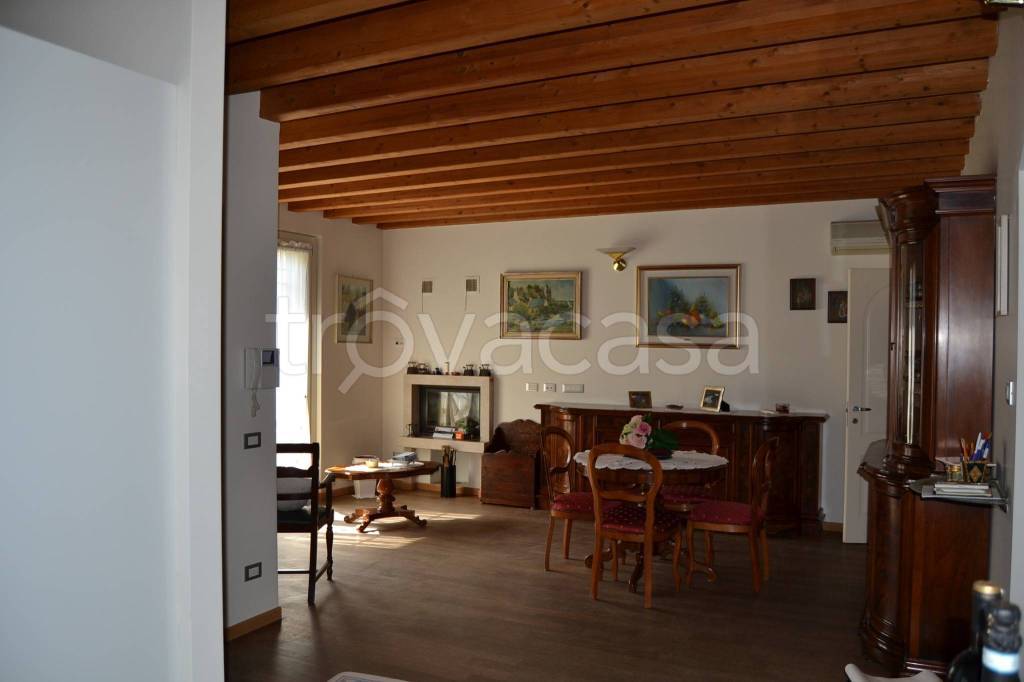 Villa Bifamiliare in affitto a Cellatica via Papa Paolo VI