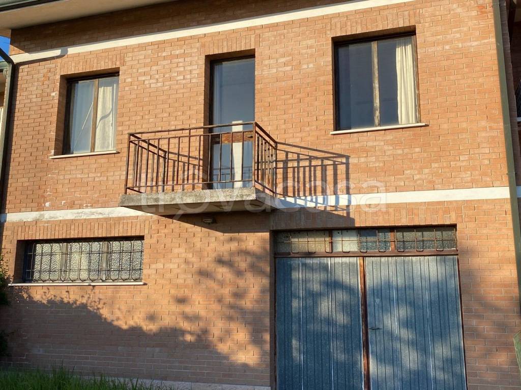 Villa a Schiera in vendita a Ferrara via Copparo, 404