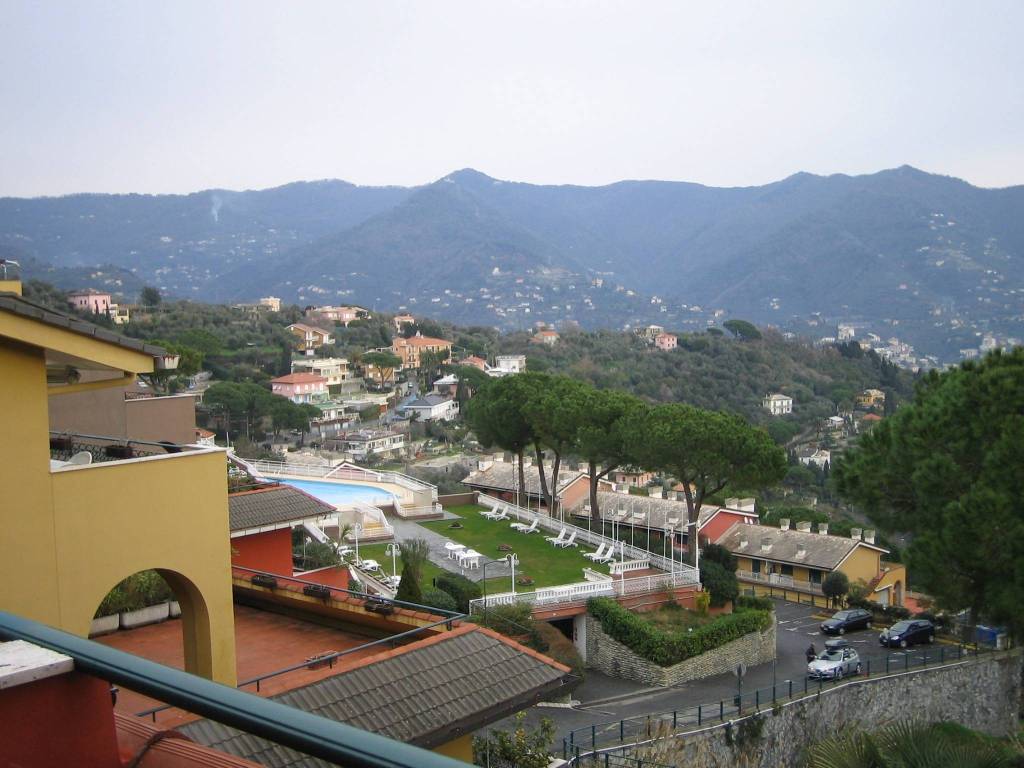 Appartamento in vendita a Rapallo via Pietrafredda, 42