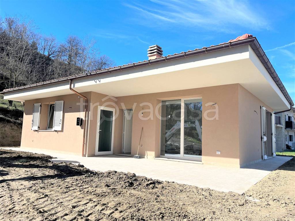 Villa in vendita a Urbino via Montesoffio
