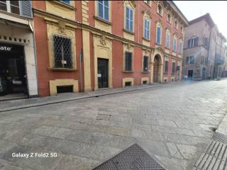 Negozio in in affitto da privato a reggio nell'emilia via emilia santo stefano, 5