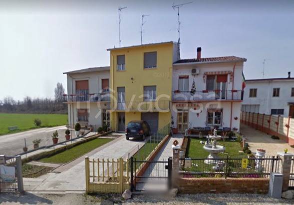 Villa a Schiera all'asta a Borgo Mantovano via Giuseppe Di Vittorio, 7