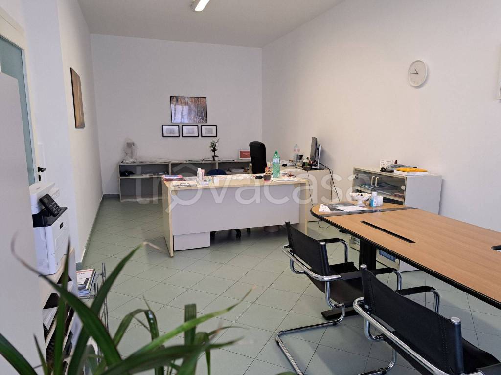 Ufficio in in affitto da privato a Pescara via Venezia, 4