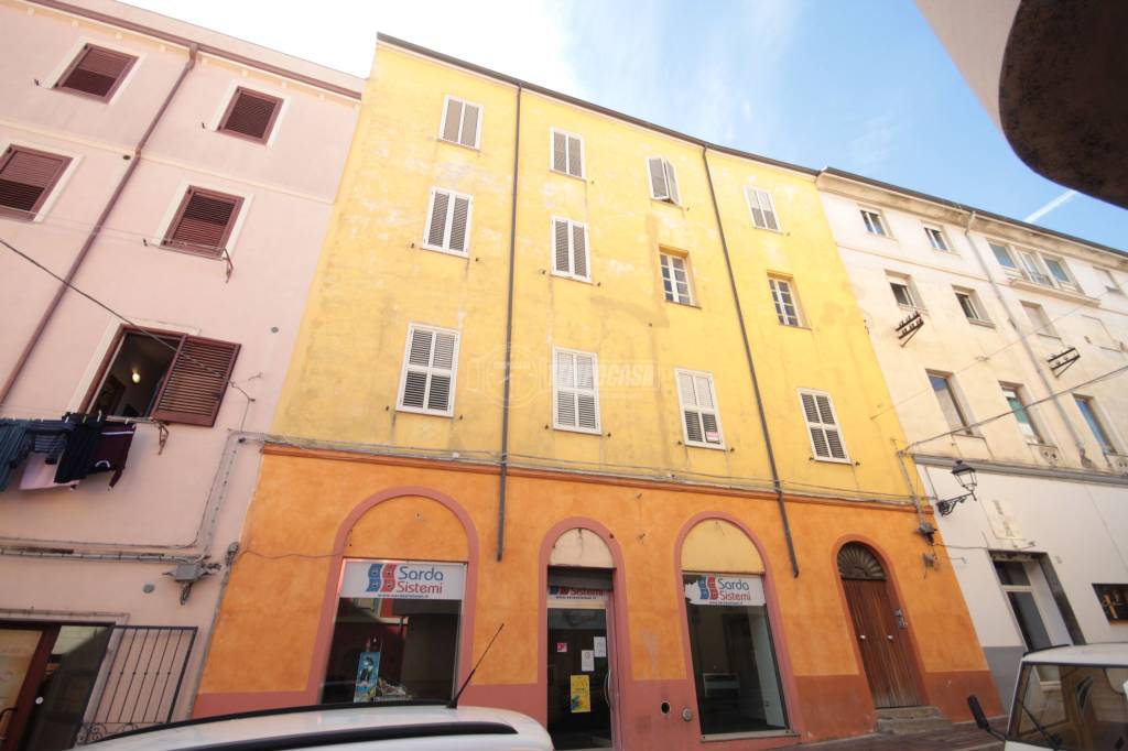 Appartamento in vendita a Ozieri via Roma