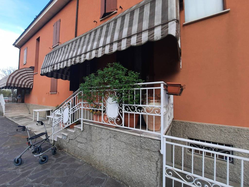 Villa a Schiera in vendita a Pianoro via Ottavio Garganelli