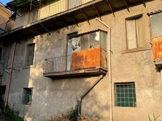 Casa indipendente in in vendita da privato a viterbo via zuccari, 66