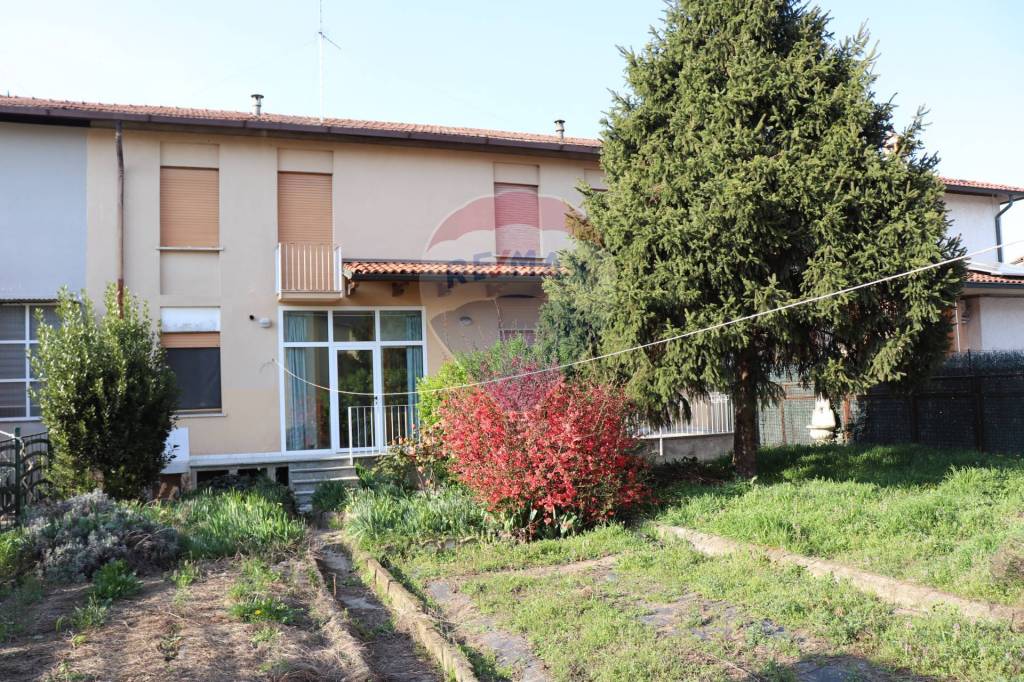 Villa a Schiera in vendita a Sant'Angelo Lodigiano viale montegrappa, 55